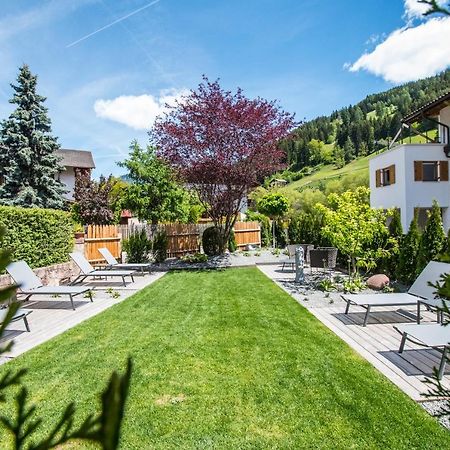 Hotel Gasthof Hoellriegl Sarentino Экстерьер фото