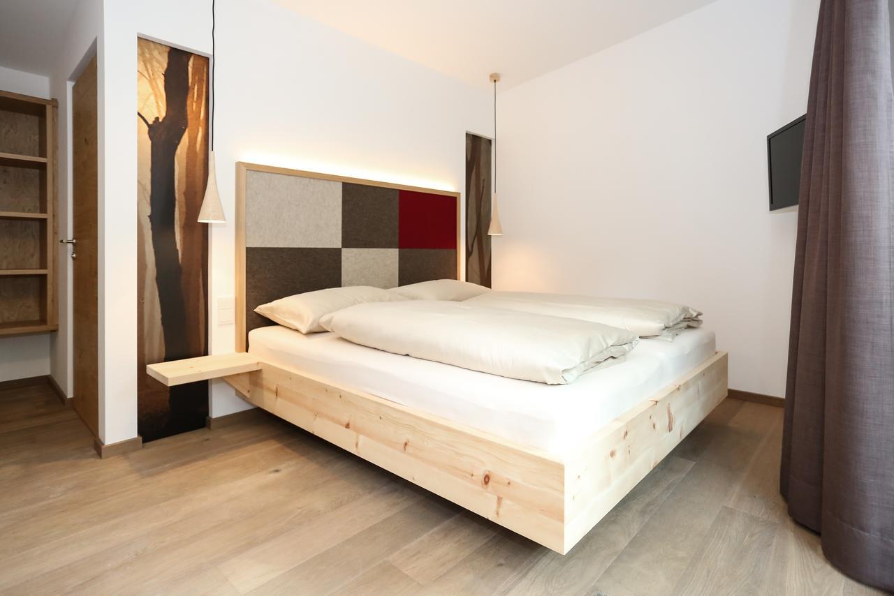 Hotel Gasthof Hoellriegl Sarentino Номер фото