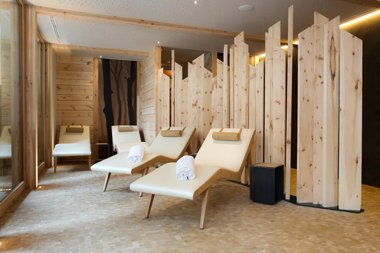 Hotel Gasthof Hoellriegl Sarentino Экстерьер фото