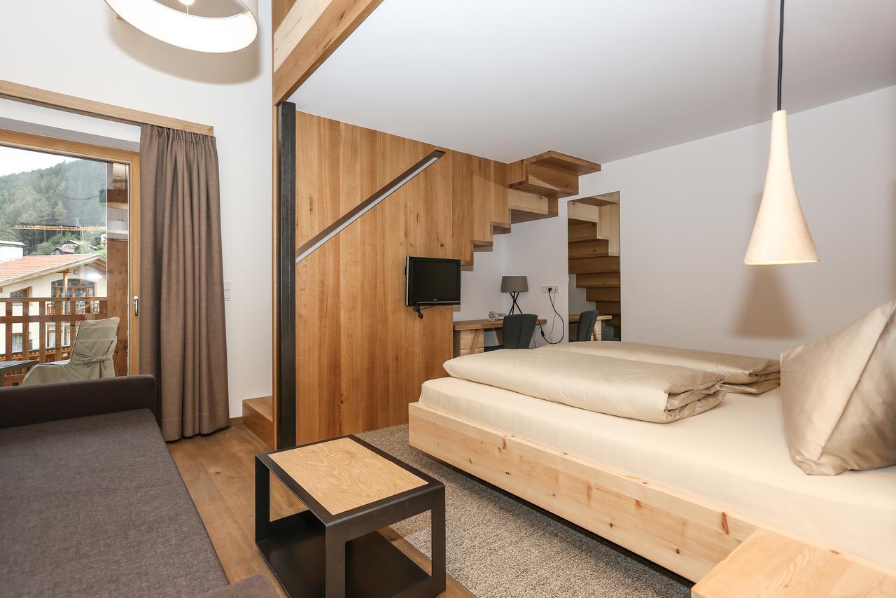 Hotel Gasthof Hoellriegl Sarentino Номер фото
