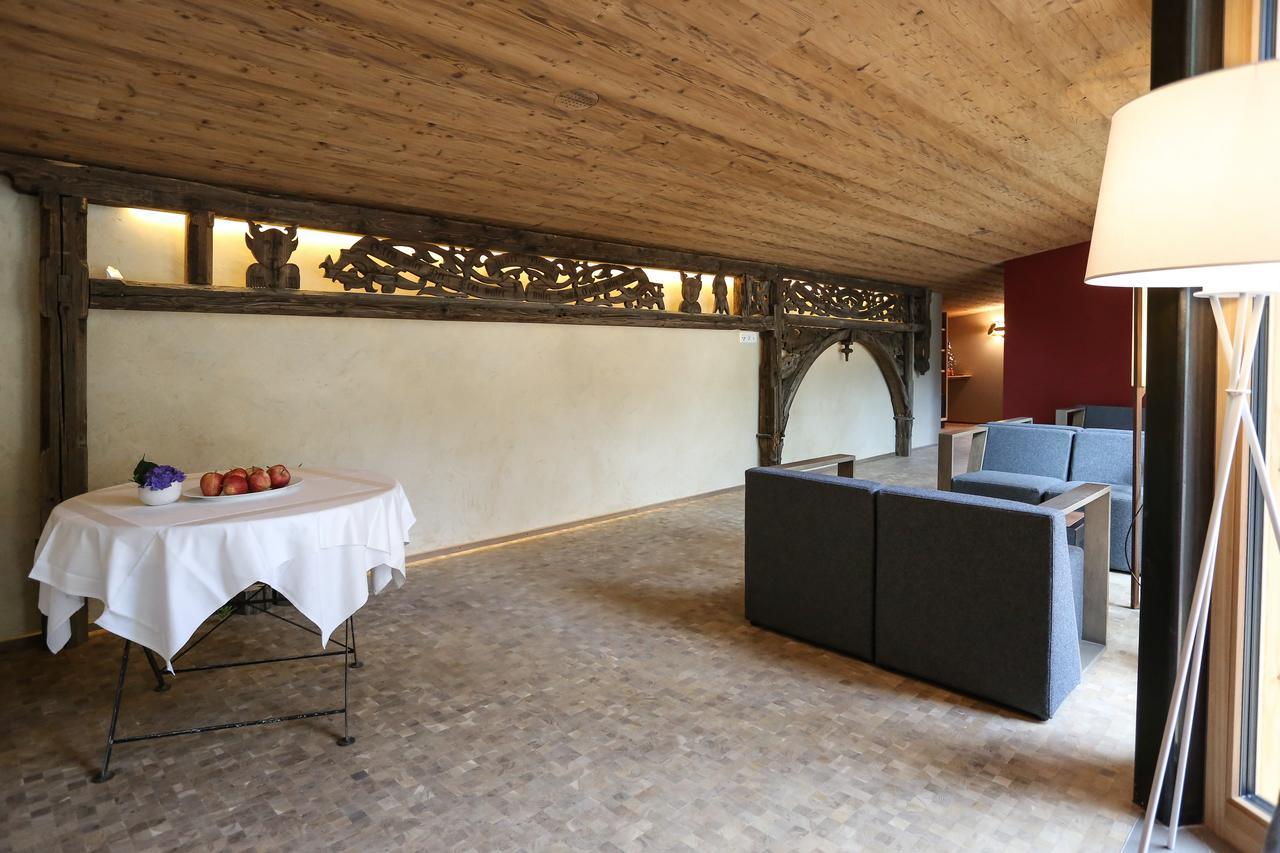 Hotel Gasthof Hoellriegl Sarentino Экстерьер фото