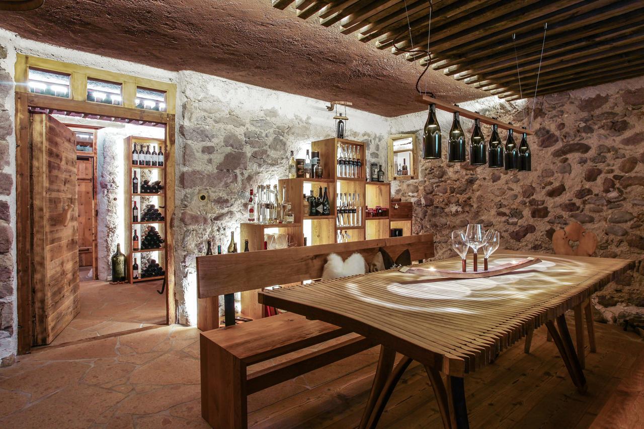 Hotel Gasthof Hoellriegl Sarentino Экстерьер фото