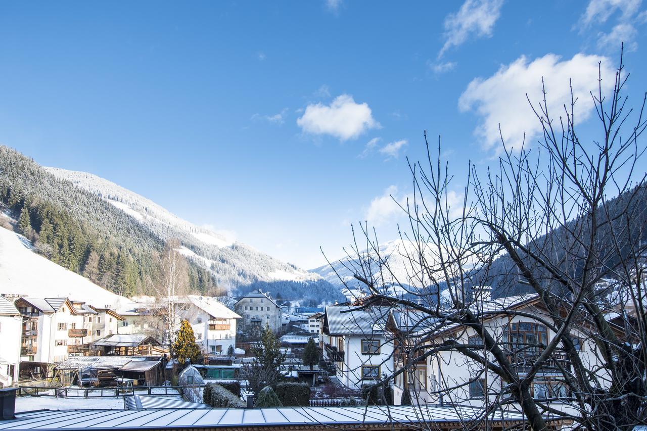 Hotel Gasthof Hoellriegl Sarentino Экстерьер фото